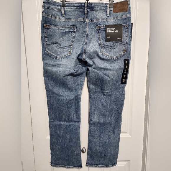 NWT Silver Jeans Grayson Easy Fit Straight Leg Jeans (sz 36/30) - Picture 5 of 7
